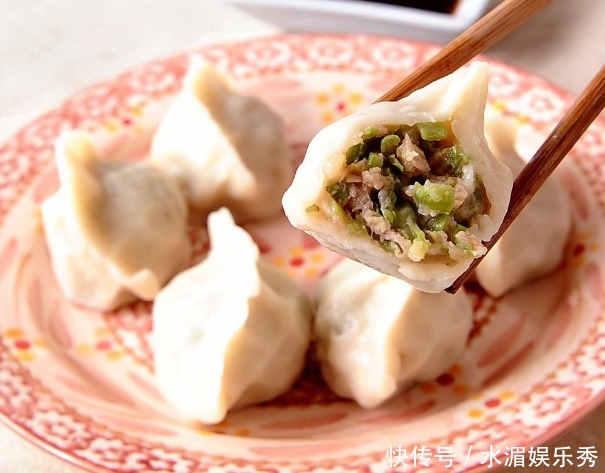 包饺子|包豆角馅饺子,用生的好还是焯水好很多人做错,难怪不好吃