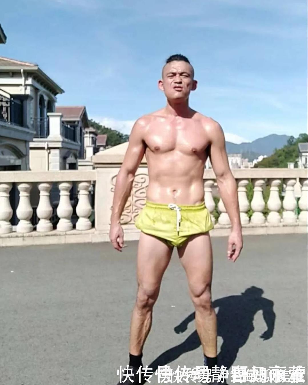 驻颜有术|46岁大叔健身多年,驻颜有术,肌肉壮硕颜值很高,硬拉180公斤