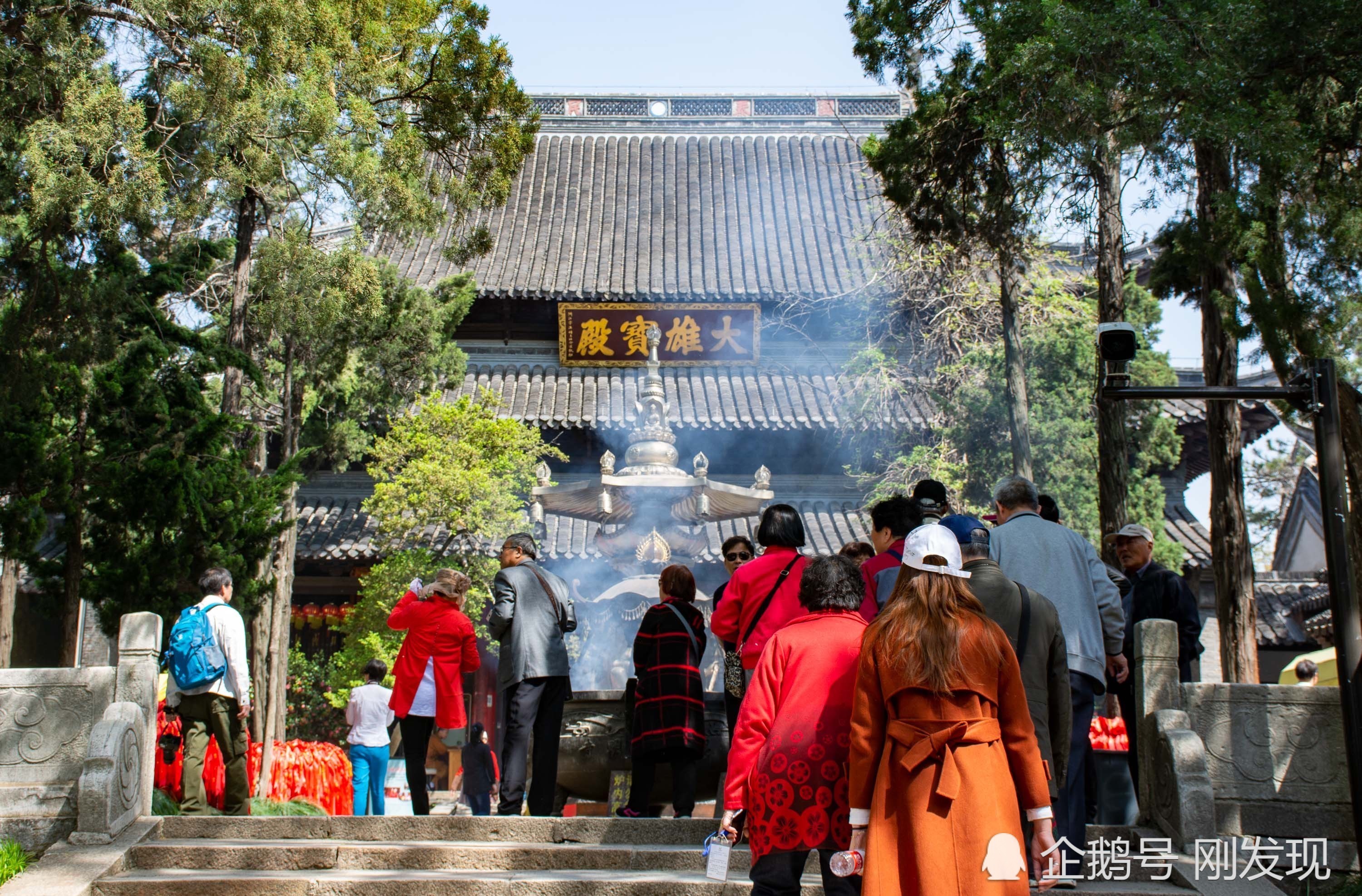 老年|千年古刹历经劫难，从古至今八次大修，十八年前终于修成四A景区