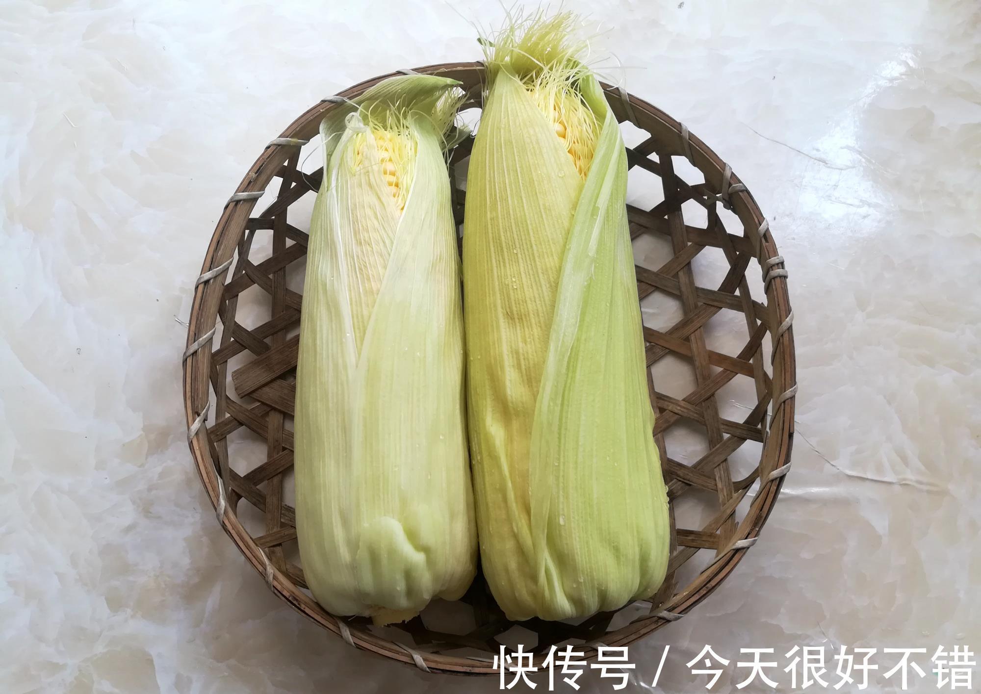 黄油|煮玉米,不要只加清水,多加3样,又香又甜,比买的玉米还好吃