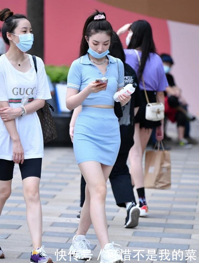 套装|忙里偷闲的穿搭，包臀裙套装美丽不可挡，时髦修身又显成熟