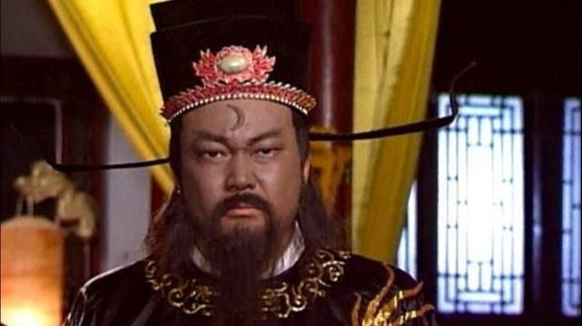 包拯|北宋名臣铁面判官“包拯”为官断的第一案——牛舌案