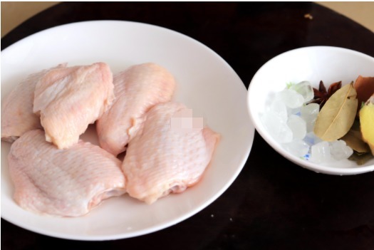 红烧鸡翅这样做,味道一点不输可乐鸡翅,香浓可口,做法还超简单