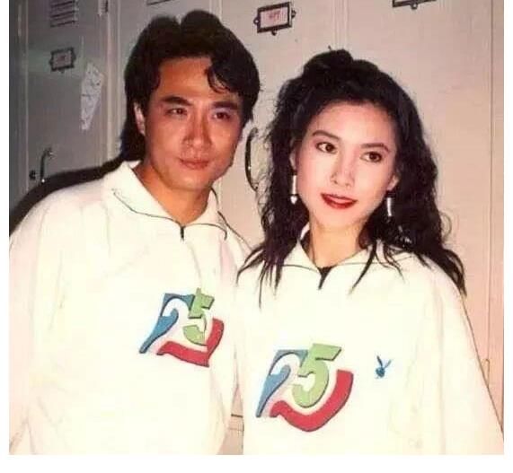 51岁李婉华感情坎坷 35岁嫁给圈外人连生3胎 如今一家 快资讯