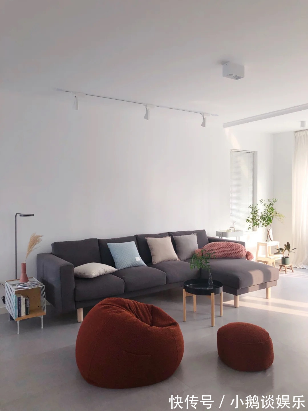 耐看|她家不吊顶,全屋大白墙,简约干净,“家徒四壁”反而更高级耐看