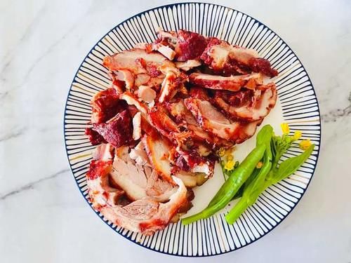 锅中放适量|晒晒我为家人做的晚餐,没有大鱼大肉也吃得舒坦,网友:家的味道