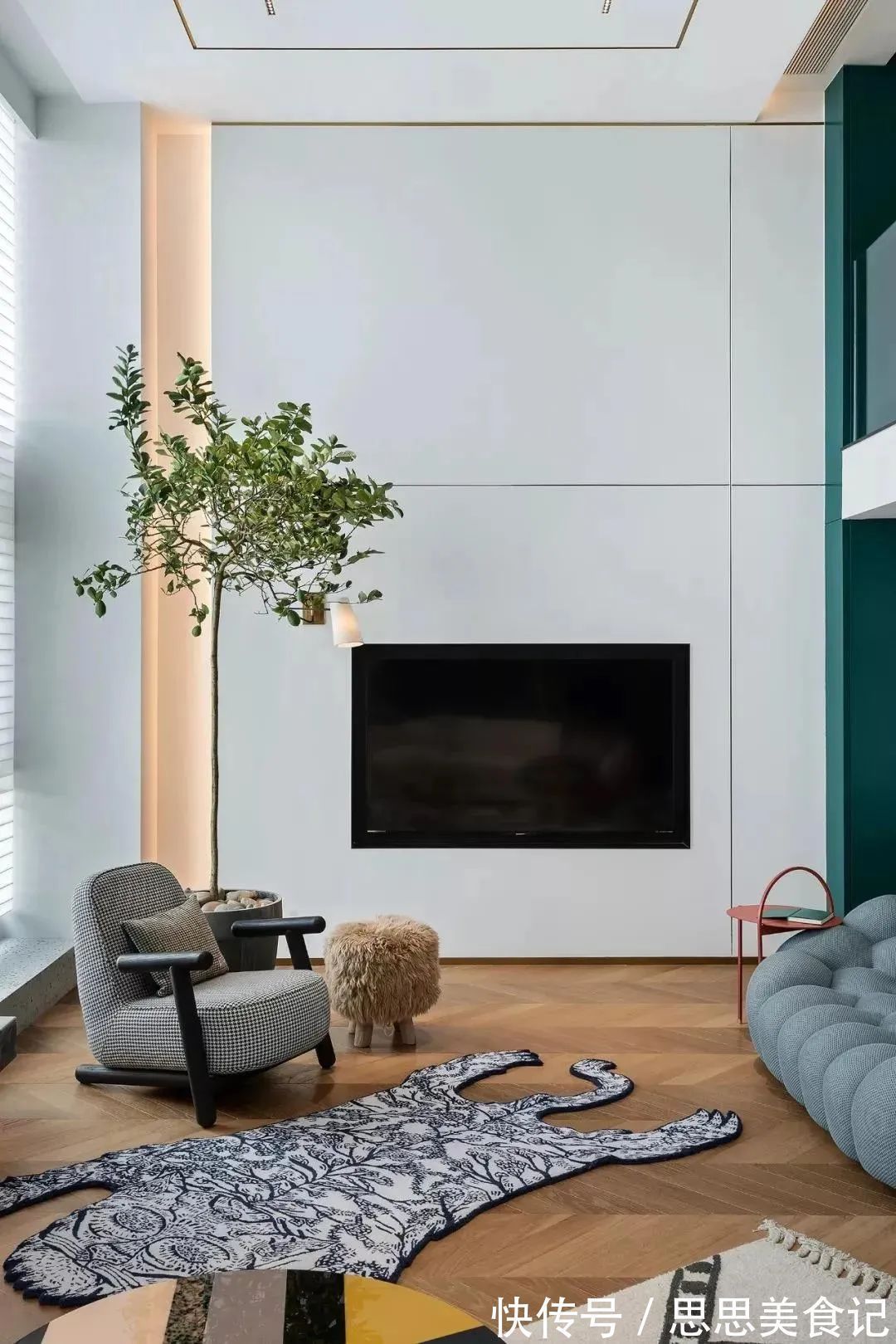 达芬奇|什么时候“沙发+茶几+电视”成了客厅标配?统统不要,住起来更爽