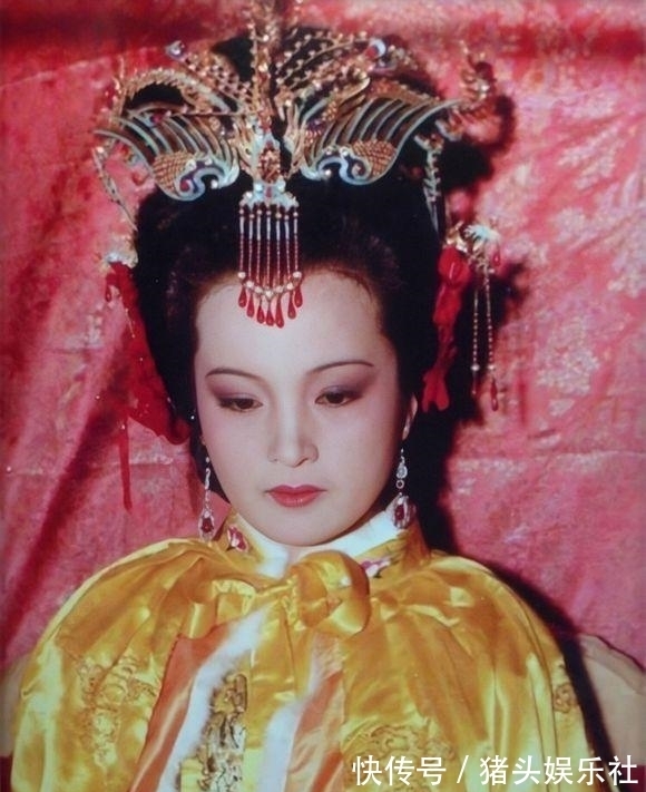 贾政!王夫人为啥缺席于宝玉的幼年时期?贾母和王夫人真的是婆媳关系吗