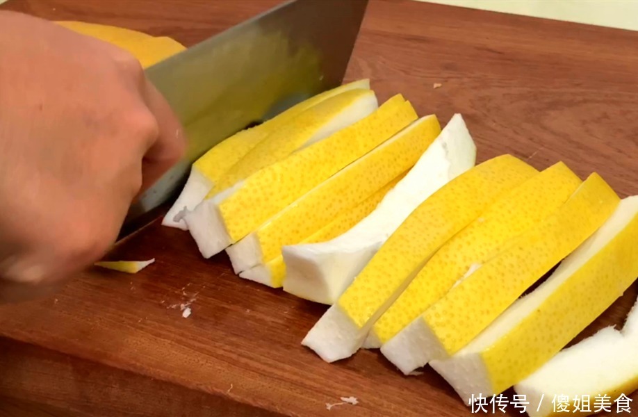 垃圾|这水果现在正当季,遇上别手软,果皮却常被当垃圾扔了,太可惜