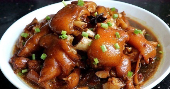 喜欢吃猪蹄的朋友注意了，我也是刚知道的，你懂后快告诉身边人