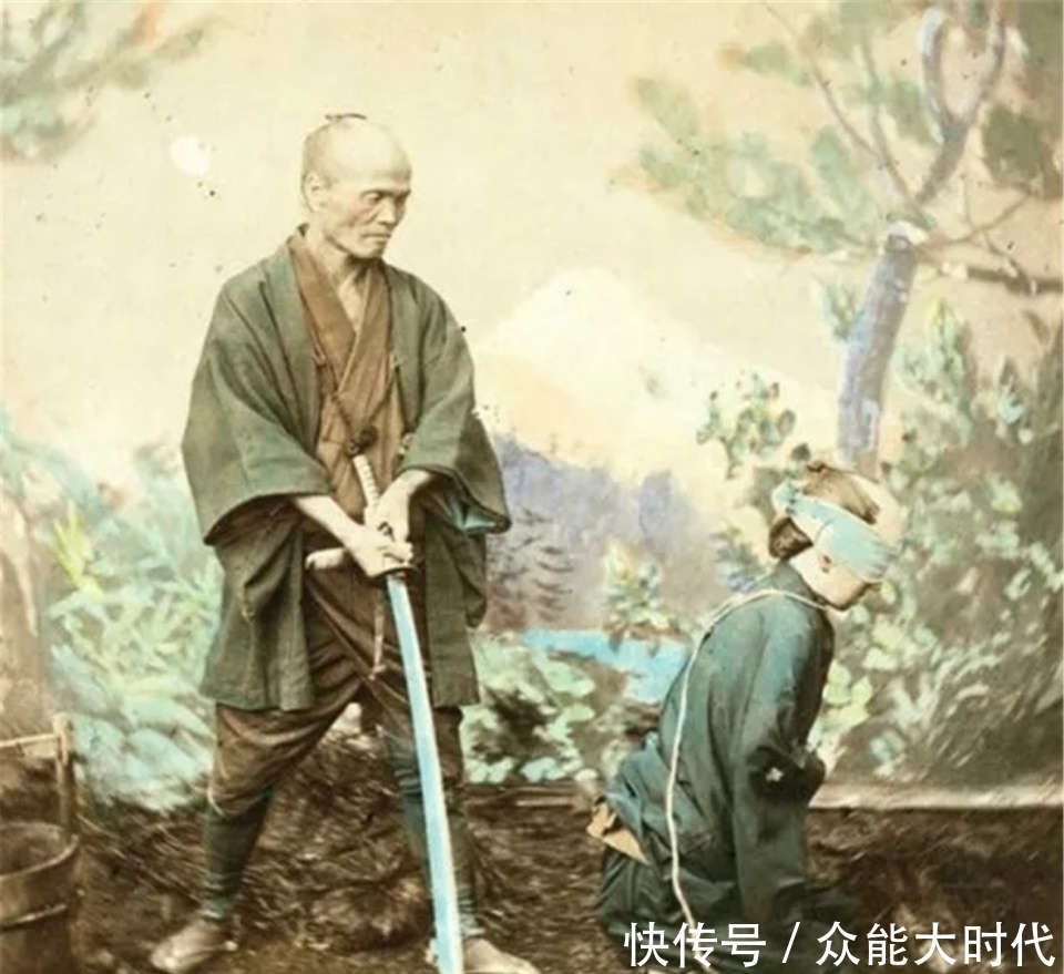 日本|一百年前的日本老照片,你在照片中看到了日本女人小睡的场景吗?