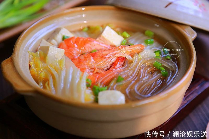 锅中倒入|下班到家吃什么6道菜,好吃好做不长肉