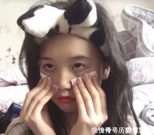 鼻子上挤出“白色条状物”学会这3招,或与“草莓鼻”说拜拜呦