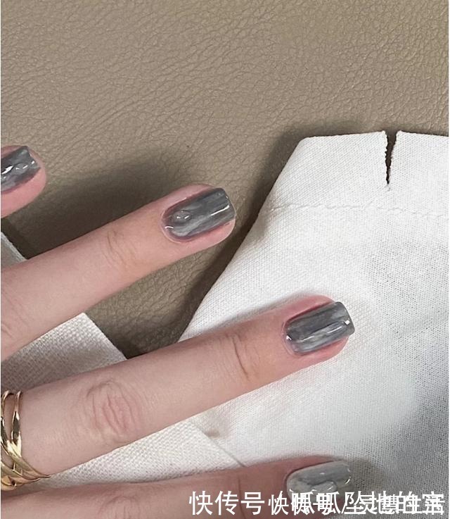 晕染|显手白的美甲分享!莫兰迪色高级,拼接美甲大方,玫瑰金色显白