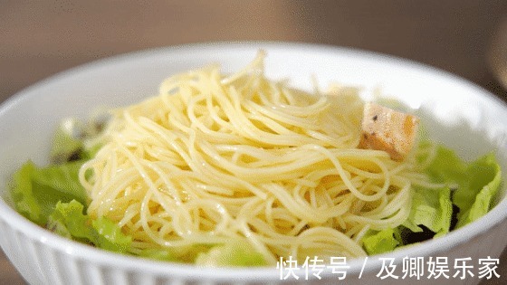 风味|自制鸡胸肉意面，在家吃出意大利风味，做法和煮方便面一样简单