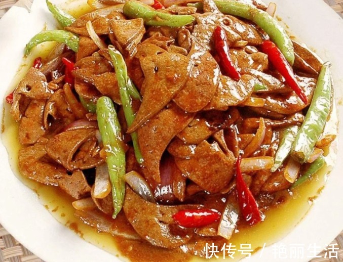 下酒|炒猪肝时，最忌直接下锅炒！教你一个小窍门，鲜香嫩滑，好吃下饭