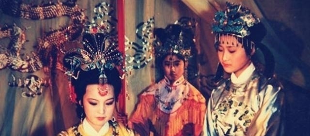 刘姥姥@红楼梦:贾府中出身最高贵的小姐,却是结局最为凄凉,不是元春