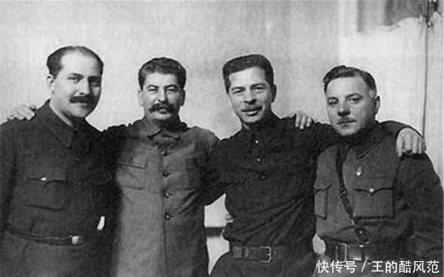 苏联|斯大林临死时,只穿了一条短裤,含泪说了四个字,让人泪目