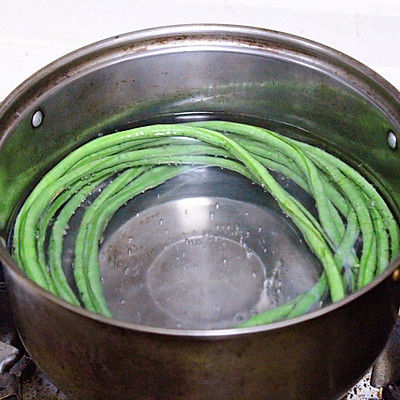 藤椒麻酱豆角扣