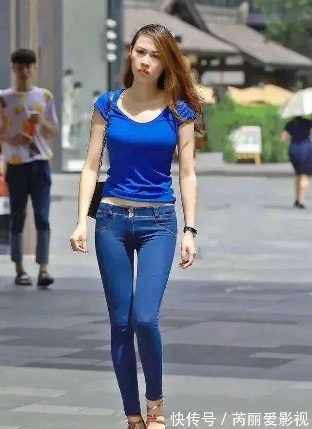 深蓝色 美丽的打底裤时尚动人,容易让人挑花眼,还有气质