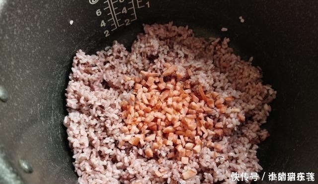 儿子点名要吃这早餐，简单到不可思议，拌一拌就能吃，我特乐意做