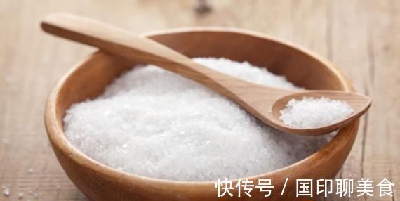 饮食习惯|高血压人群，尽量远离3类食物，血压平稳不乱升，头也不晕了！