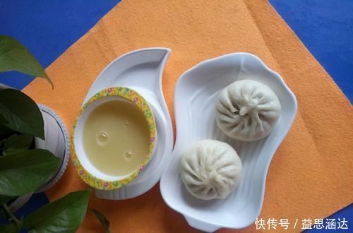 一日三餐是长寿的关键医生提醒长寿的人,晚餐一般会这样吃