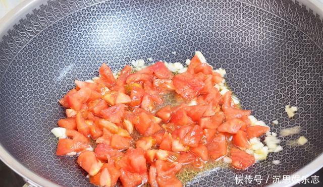 冰箱里面|剩米饭别总炒鸡蛋,不要丢,换个花样做好吃不止一点点