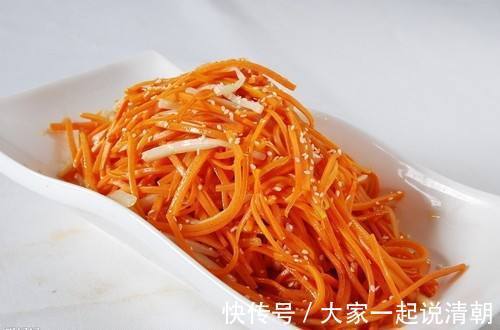 蓝莓|胡萝卜配上此物，男女多吃，可预防重度近视，增进视力，早食早好