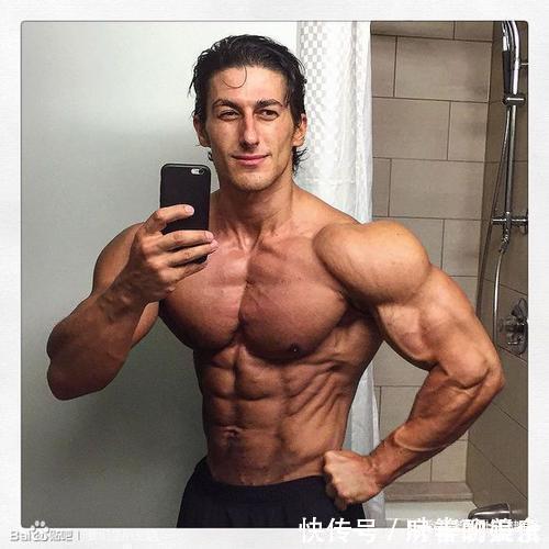 微笑王子|健身8年,他被称“健体界的微笑王子”,让他手把手教你增肌塑形