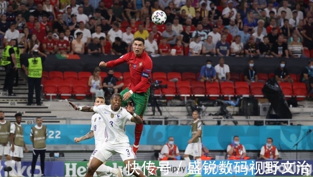 乔丹|5-1!C罗踢疯了,隔空胜梅西,攻破44队大门,足坛乔丹逆天弹跳