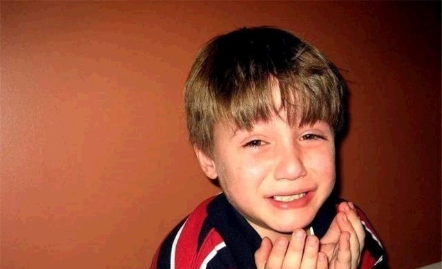 请求|孩子若提出这3种“请求”,父母请别拒绝,你的吝啬会伤到孩子