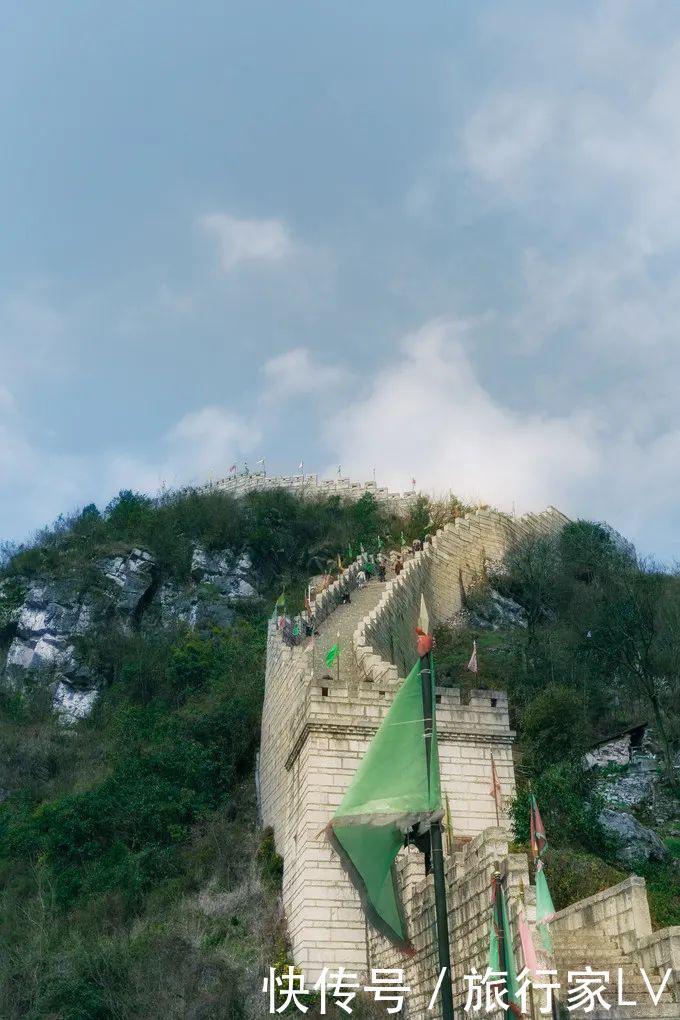 被黄果树瀑布吸引,却被种草这些绝美春天景色!|金桔逸游:踏青旅行 |被黄果树瀑布吸引,却被种草这些绝美春天景色!\",\"i12\":\"金桔逸游:踏青旅行