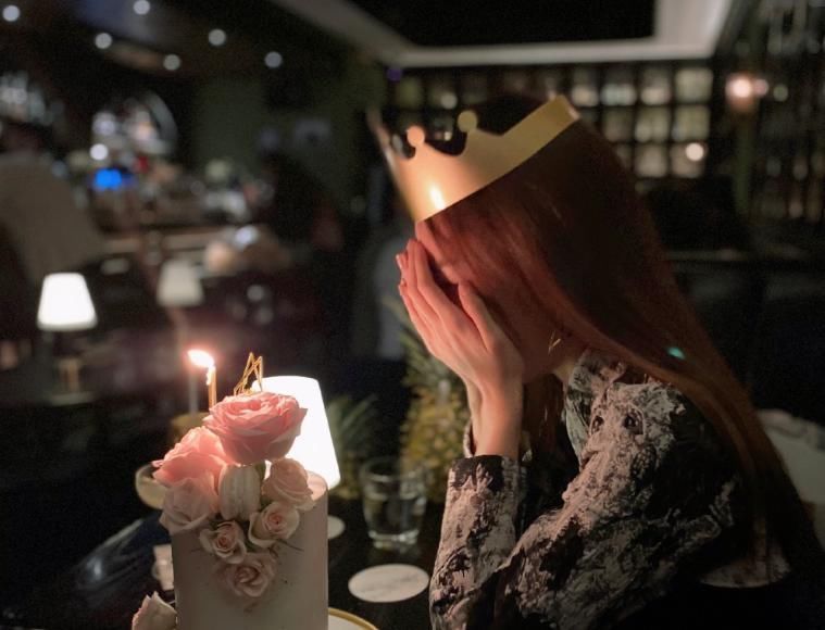 生日|管泽元终成赢家！余霜晒生日聚会，1个LPL的朋友都没有