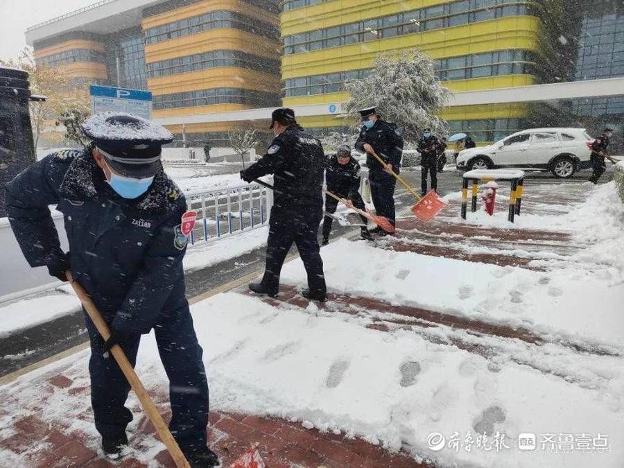 消防科|冬日医院扫雪暖意浓，淄博市妇幼保健院开展义务扫雪