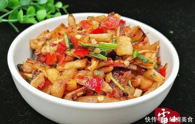 郫县豆瓣酱|腌了一瓶萝卜，家人一顿就吃光了，太好吃，又腌了一瓶！