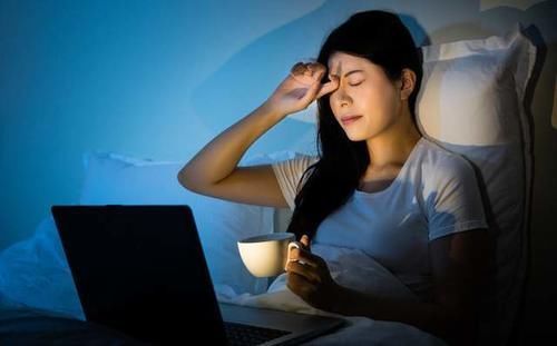 食物|睡前“3不碰”、睡觉“3不带”,具体指什么?照做的人更健康