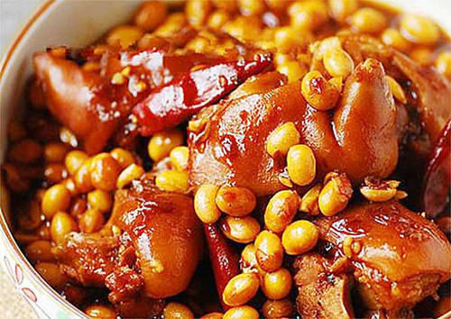 猪蹄|50岁后女人多吃的菜,补满“胶原蛋白”和“雌激素”,80岁不显老