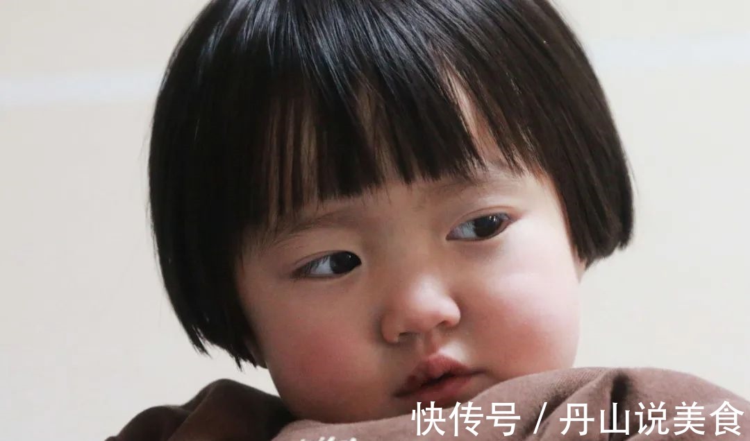 治疗费|漂亮女童身怀“特异功能”,没有痛觉,不会出汗,爸妈却因她流泪