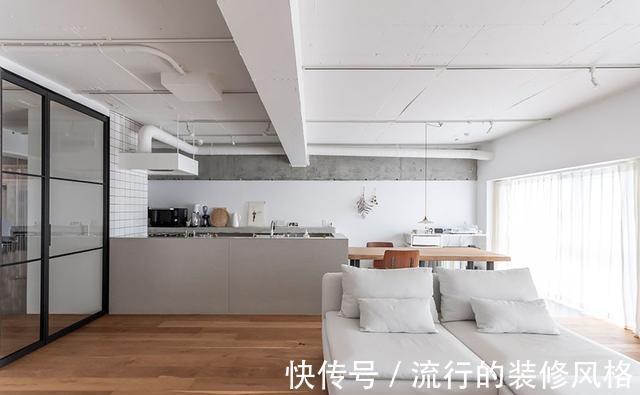 小夫妻|90后小夫妻，为了省钱135㎡简单装修，空旷舒适看起来更干净