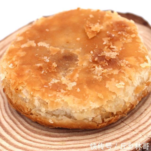 家庭版小酥饼的做法,酥脆香甜,咬一口还掉渣,再也不用出去买了