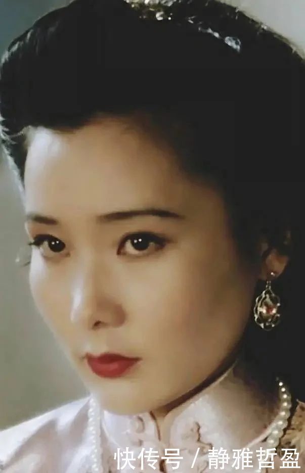 天下粮仓!“不老女神”何赛飞的行草书古今相容,大气磅礴,笔笔惊艳