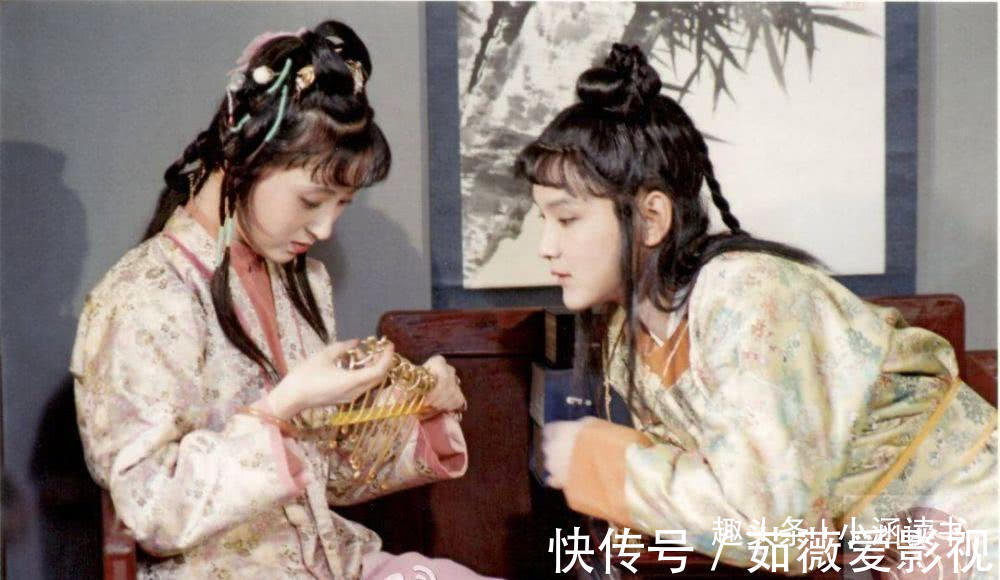 通灵宝玉$贾宝玉第1次见林黛玉,发出4个爱情“信号”,每一个都令人心动