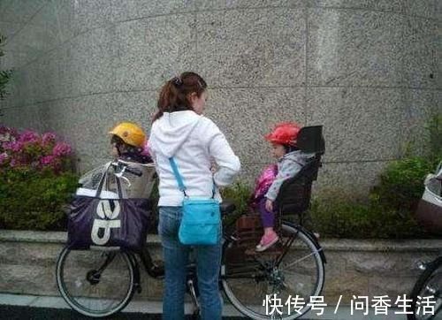 小李|闺蜜俩同岁,一个全职妈妈一个职场妈妈,多年后重逢差距一目了然