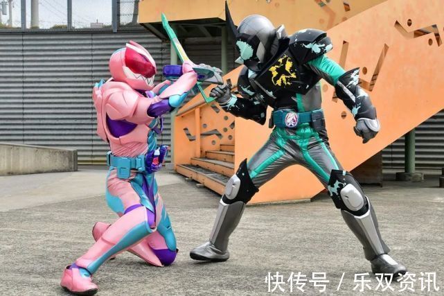vice|假面骑士：望月将DEMONS定义为四骑，强化形态疑似大杂烩形态