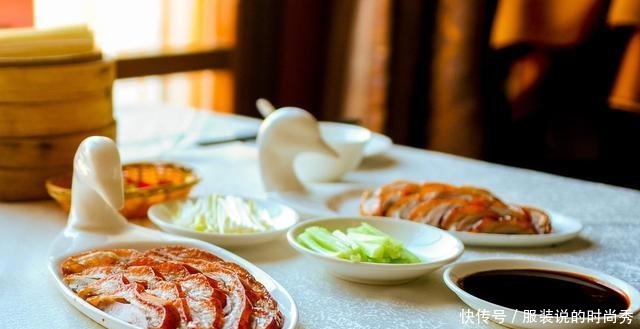 活鸭一只50元,烤鸭一只18元,加工后反而更便宜究竟有啥猫腻