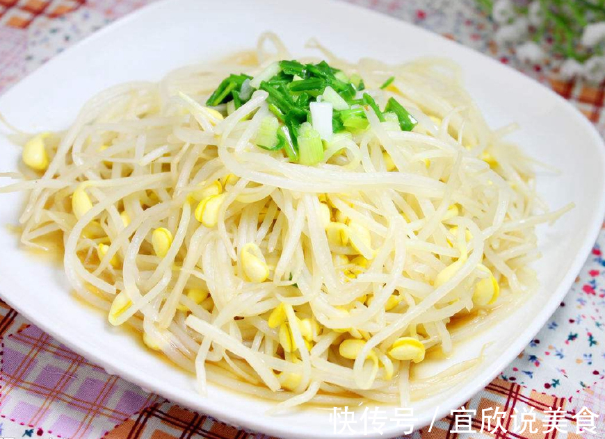 炒豆芽时，万万不能直接下油锅，多加“1步”，豆芽又脆又美味