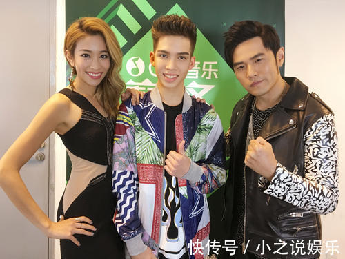 《乘风破浪》里最没存在感姐姐，独自一桌吃饭，连吴昕都不认识她