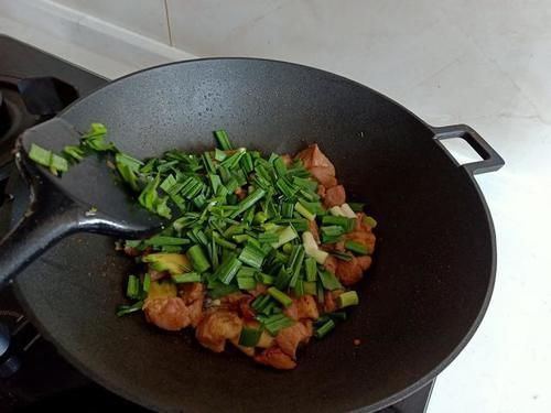 清清爽爽4个菜,20分钟上桌,有荤有素营养全,儿子说个个都好吃