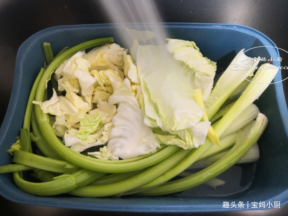 猪肉馅|最适合蒸包子的两种菜,夏季吃,维生素丰富营养多,咬一口老香了